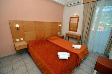 Sunrise Hotel Apartments Ipsos Bagian luar foto